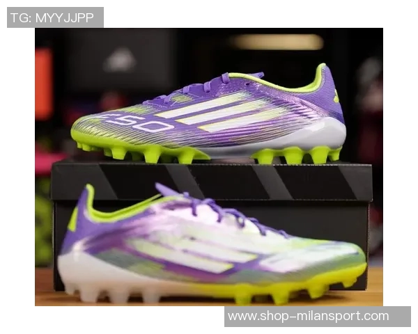 提升球场表现的TPU足球鞋让你轻松掌控比赛节奏与技巧